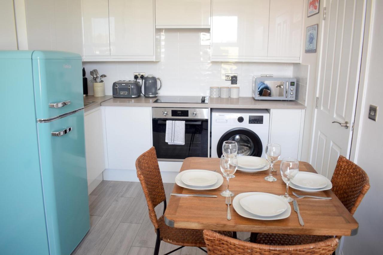 The Bay Beach Apartments Bournemouth Ngoại thất bức ảnh